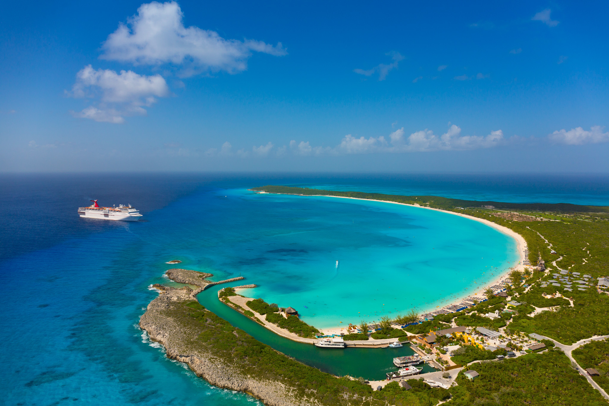 Cruise Destination Guides - Guide to Carnival Cruise Line's Private Bahamas Island Half Moon Cay